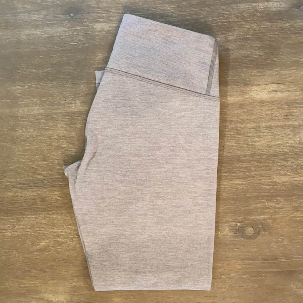 Lulu grey crops